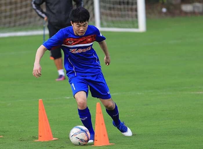 Cách Kiểm Soát Bóng Hiệu Quả Dưới Áp Lực Tiến Hành Cụ Thể